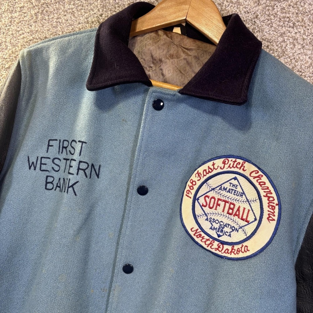 Vintage Butwin Jacket Mens 44 Blue Leather Varsity Softball 1968 North Dakota